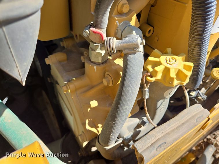 image for item YA0462 2023 Caterpillar D4 LGP dozer