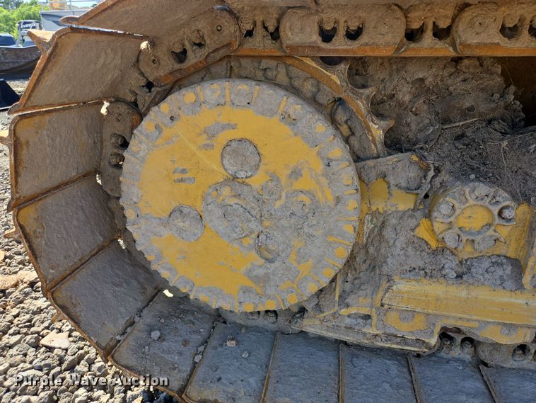 image for item YA0462 2023 Caterpillar D4 LGP dozer