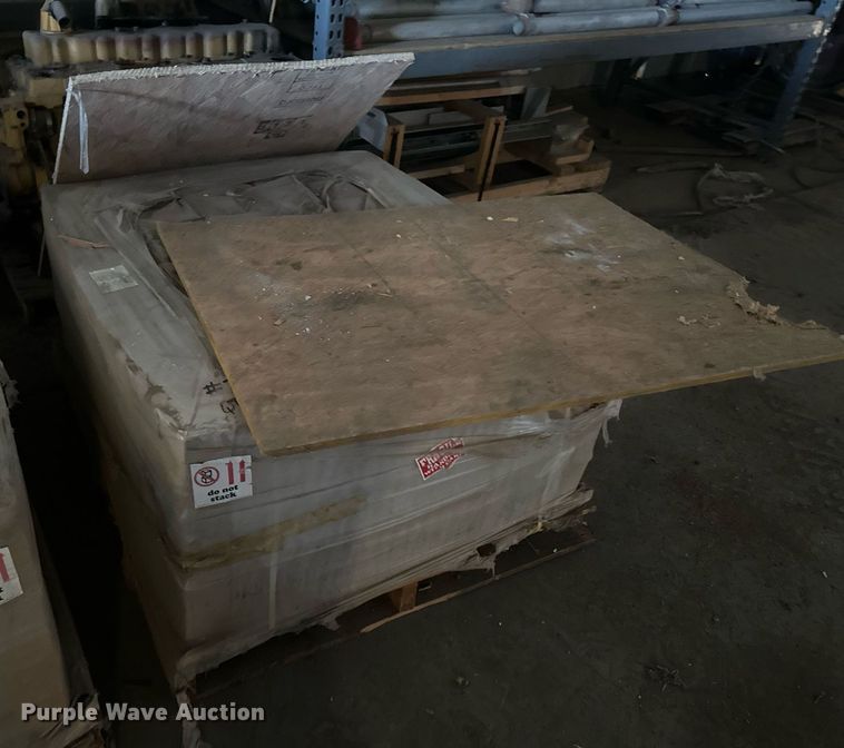 image for item ZA0587 Approximately 7,000 Coorstek 71430 ceramic wear pads