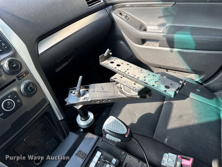 image for item DH9918 2015 Ford Explorer Police Interceptor SUV