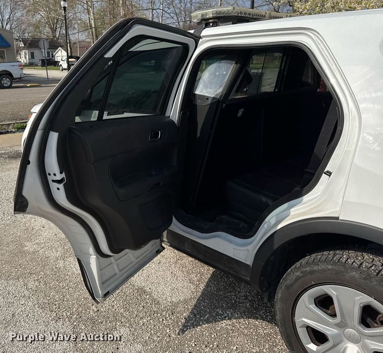 image for item DH9918 2015 Ford Explorer Police Interceptor SUV