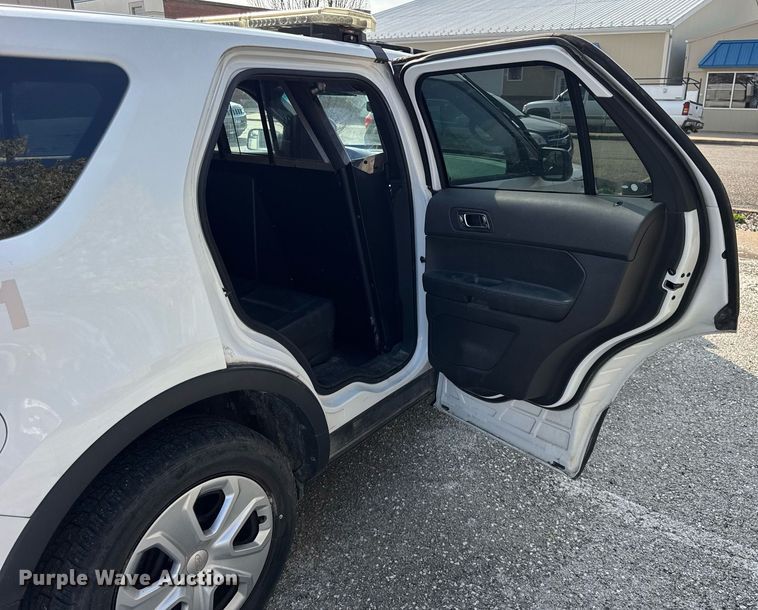 image for item DH9918 2015 Ford Explorer Police Interceptor SUV