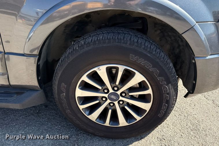 image for item DJ0917 2015 Ford Expedition SUV