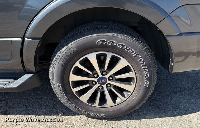 image for item DJ0917 2015 Ford Expedition SUV