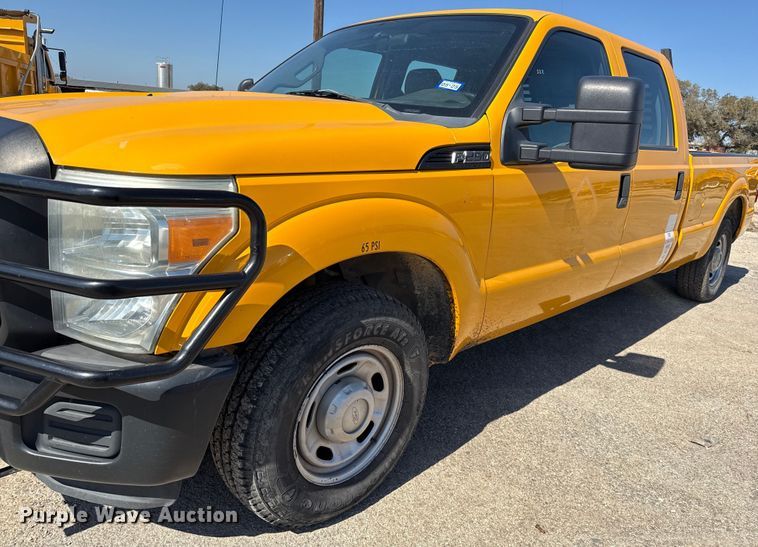 image for item DJ0918 2011 Ford F250 Super Duty Crew Cab pickup truck