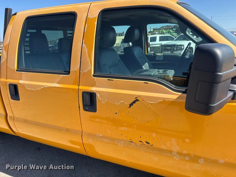 image for item DJ0918 2011 Ford F250 Super Duty Crew Cab pickup truck