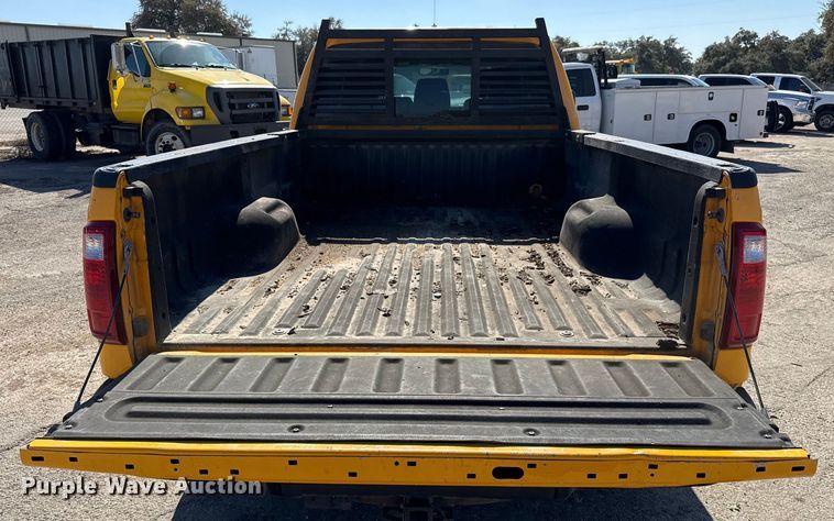 image for item DJ0918 2011 Ford F250 Super Duty Crew Cab pickup truck