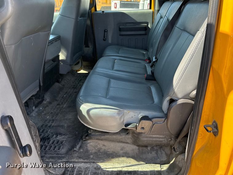 image for item DJ0918 2011 Ford F250 Super Duty Crew Cab pickup truck