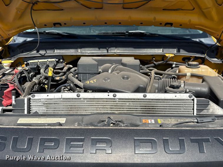 image for item DJ0918 2011 Ford F250 Super Duty Crew Cab pickup truck