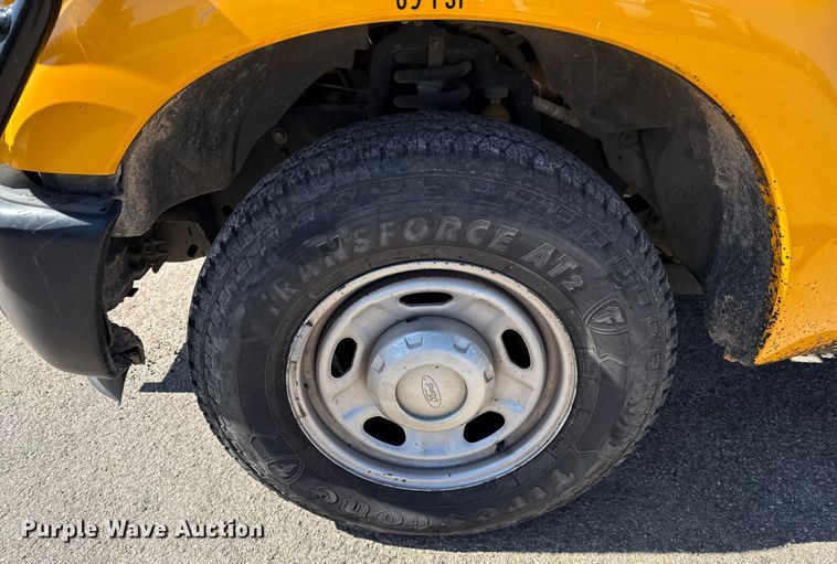 image for item DJ0918 2011 Ford F250 Super Duty Crew Cab pickup truck