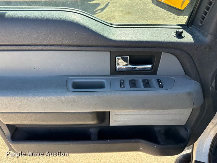 image for item DJ0920 2013 Ford F150 SuperCab pickup truck