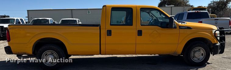 image for item DJ0921 2011 Ford F250 Super Duty Crew Cab pickup truck