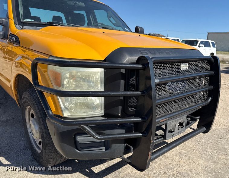 image for item DJ0921 2011 Ford F250 Super Duty Crew Cab pickup truck