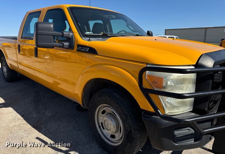 image for item DJ0921 2011 Ford F250 Super Duty Crew Cab pickup truck