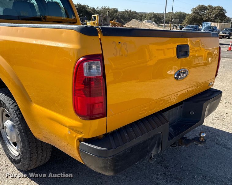 image for item DJ0921 2011 Ford F250 Super Duty Crew Cab pickup truck