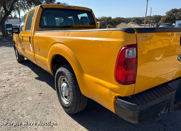 image for item DJ0921 2011 Ford F250 Super Duty Crew Cab pickup truck