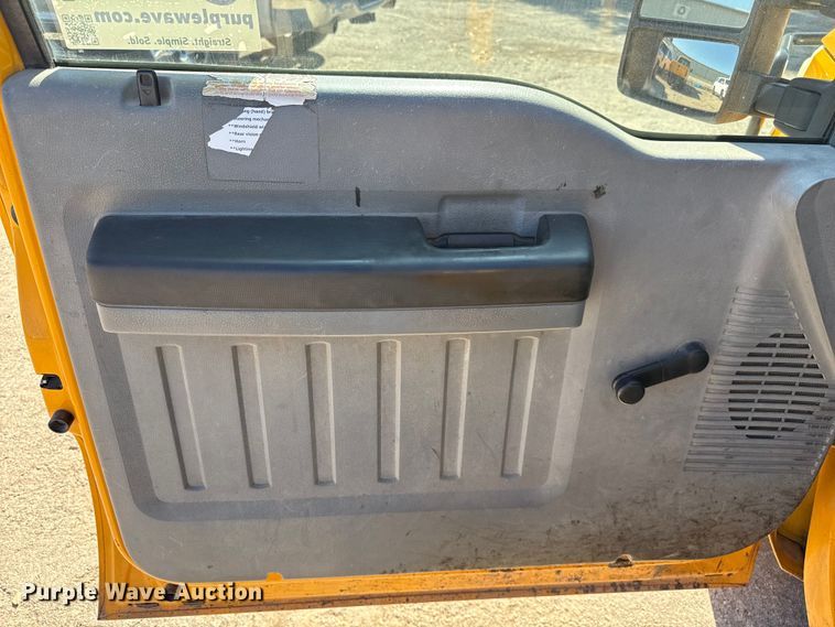 image for item DJ0921 2011 Ford F250 Super Duty Crew Cab pickup truck