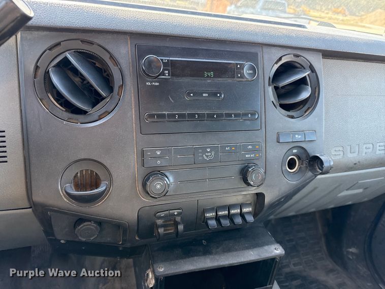 image for item DJ0921 2011 Ford F250 Super Duty Crew Cab pickup truck