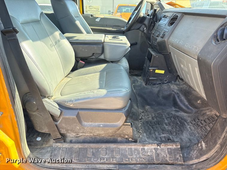 image for item DJ0921 2011 Ford F250 Super Duty Crew Cab pickup truck