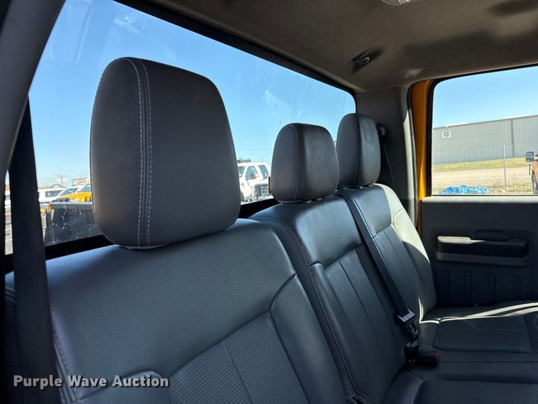 image for item DJ0921 2011 Ford F250 Super Duty Crew Cab pickup truck