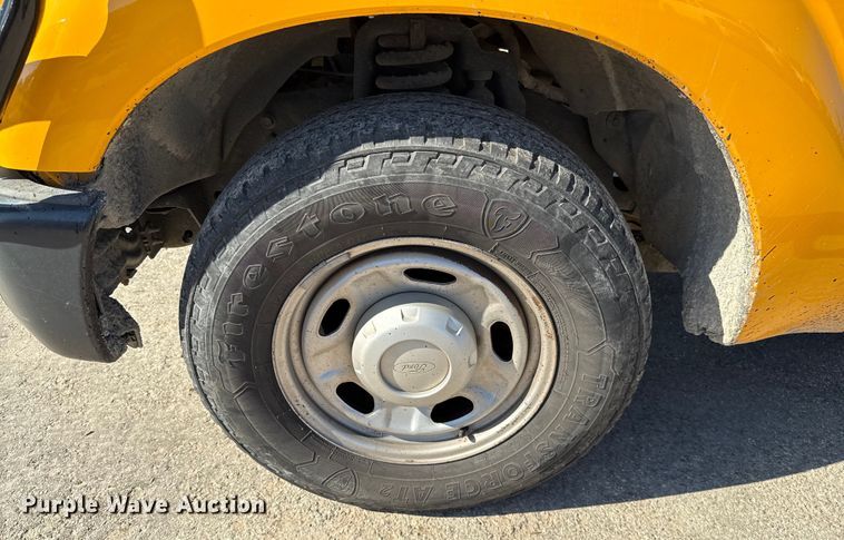 image for item DJ0921 2011 Ford F250 Super Duty Crew Cab pickup truck