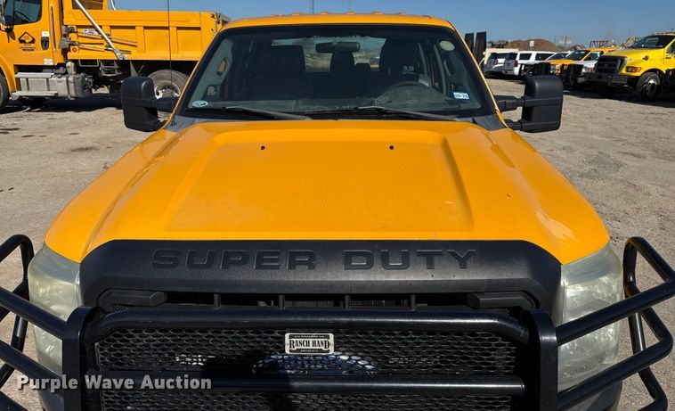 image for item DJ0922 2011 Ford F250 Super Duty Crew Cab pickup truck