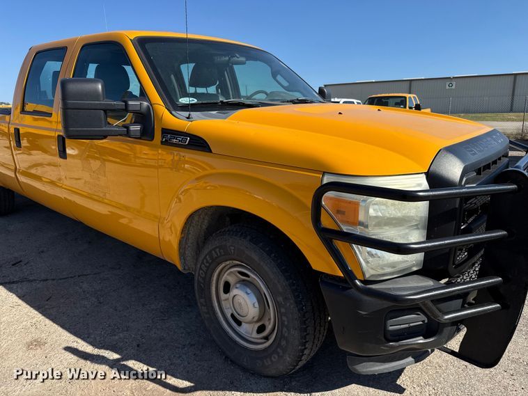 image for item DJ0922 2011 Ford F250 Super Duty Crew Cab pickup truck