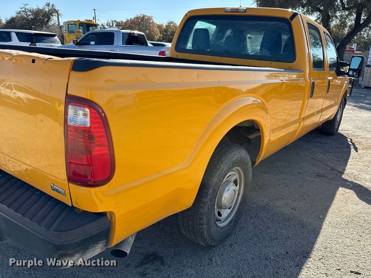 image for item DJ0922 2011 Ford F250 Super Duty Crew Cab pickup truck