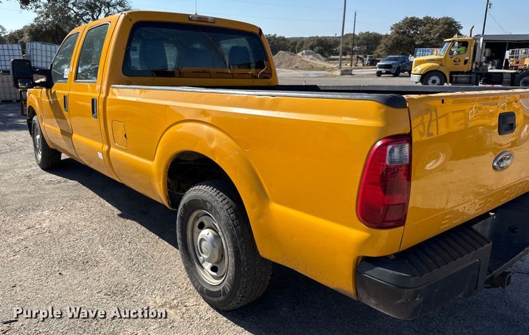 image for item DJ0922 2011 Ford F250 Super Duty Crew Cab pickup truck