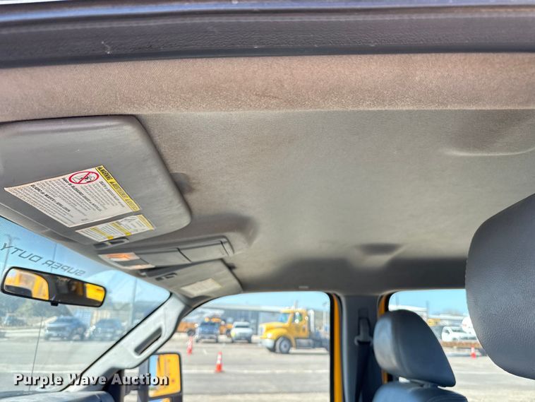 image for item DJ0922 2011 Ford F250 Super Duty Crew Cab pickup truck