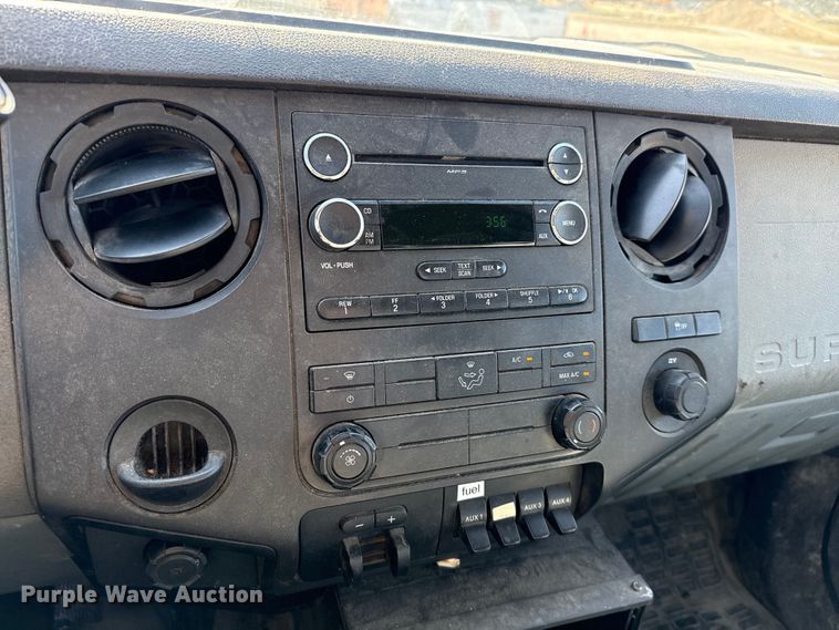 image for item DJ0922 2011 Ford F250 Super Duty Crew Cab pickup truck