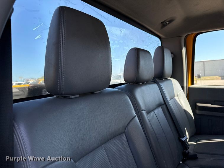 image for item DJ0922 2011 Ford F250 Super Duty Crew Cab pickup truck