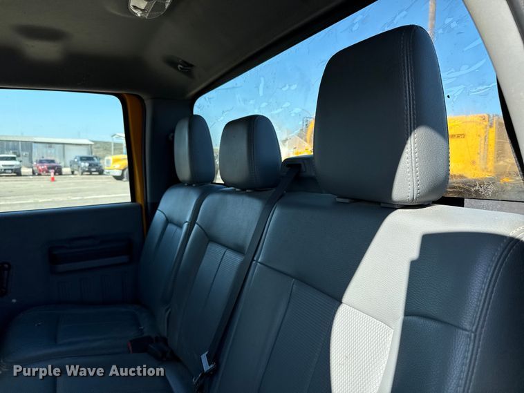 image for item DJ0922 2011 Ford F250 Super Duty Crew Cab pickup truck