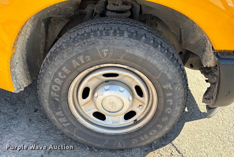 image for item DJ0922 2011 Ford F250 Super Duty Crew Cab pickup truck