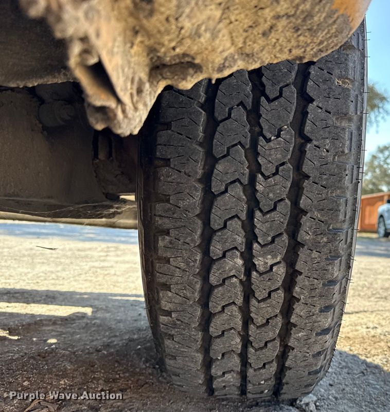 image for item DJ0922 2011 Ford F250 Super Duty Crew Cab pickup truck