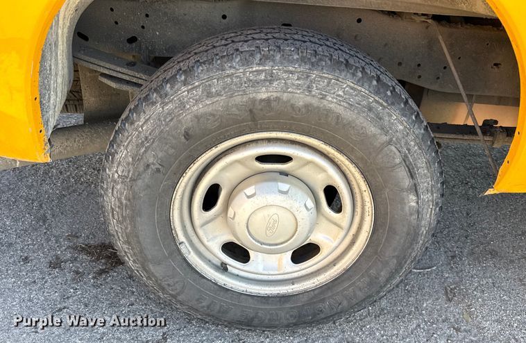 image for item DJ0922 2011 Ford F250 Super Duty Crew Cab pickup truck