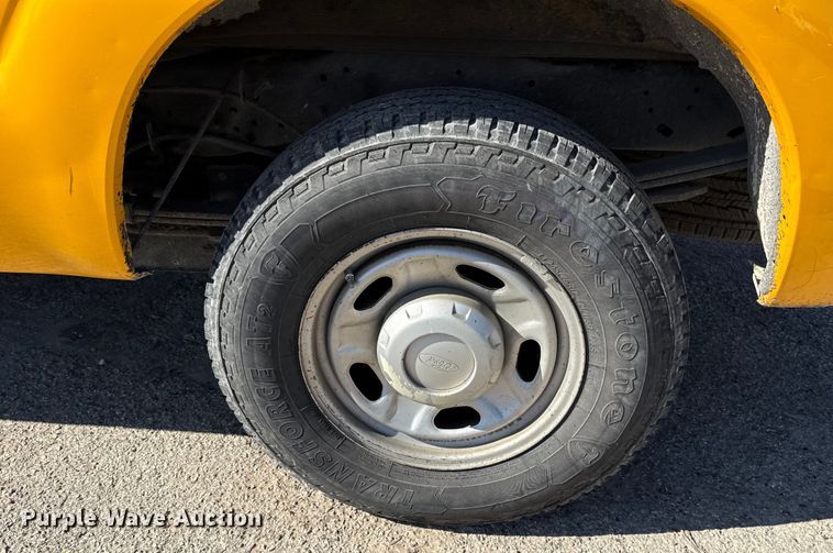 image for item DJ0922 2011 Ford F250 Super Duty Crew Cab pickup truck