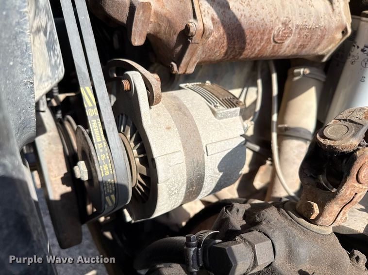 image for item DJ0924 1985 Mack R686T semi truck