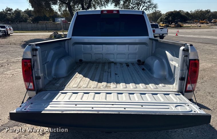 image for item DJ0933 2019 Dodge Ram 1500 Crew Cab pickup truck