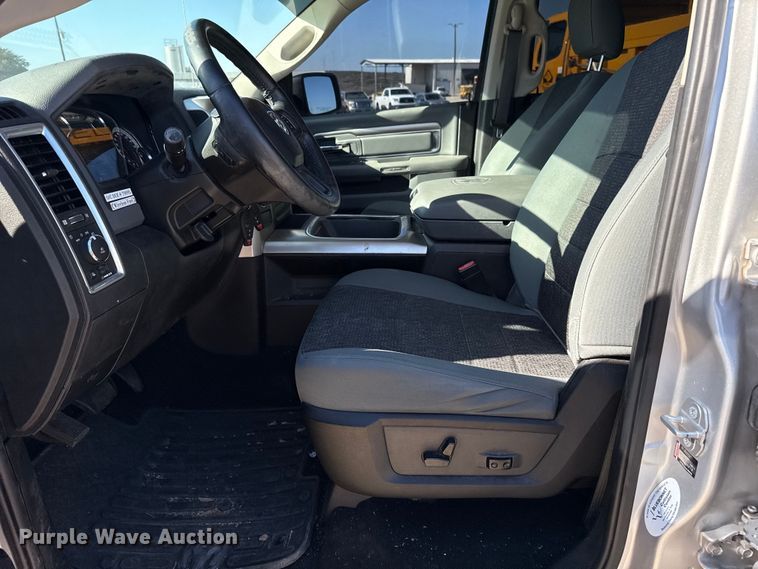 image for item DJ0933 2019 Dodge Ram 1500 Crew Cab pickup truck