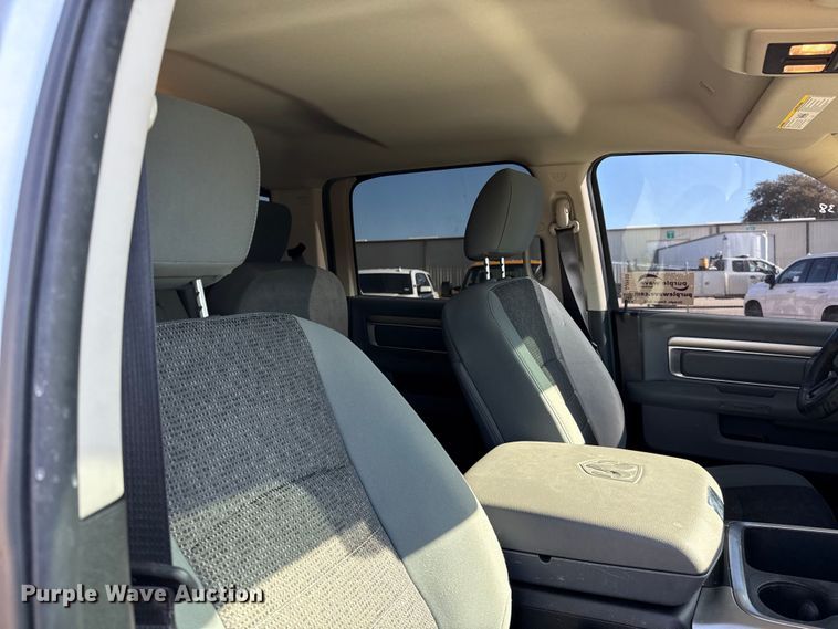 image for item DJ0933 2019 Dodge Ram 1500 Crew Cab pickup truck