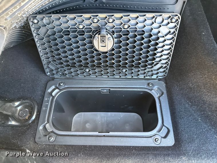 image for item DJ0933 2019 Dodge Ram 1500 Crew Cab pickup truck