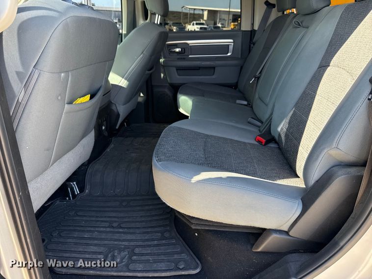 image for item DJ0933 2019 Dodge Ram 1500 Crew Cab pickup truck