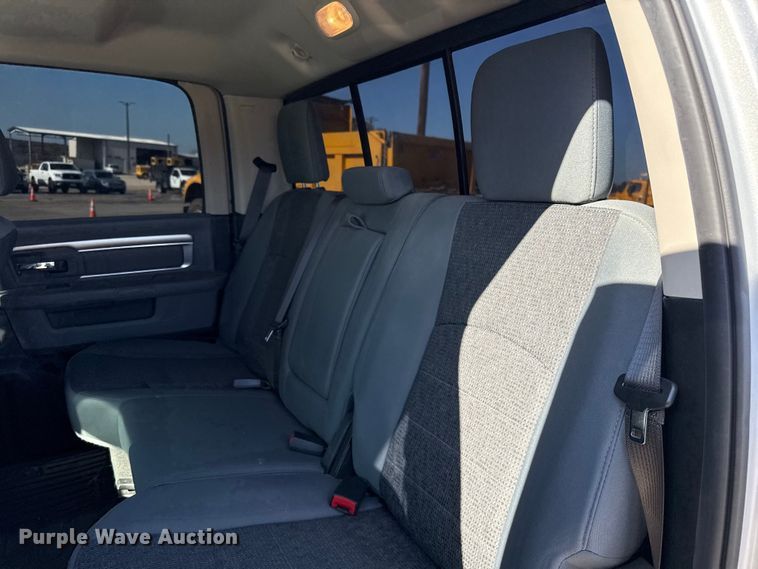 image for item DJ0933 2019 Dodge Ram 1500 Crew Cab pickup truck