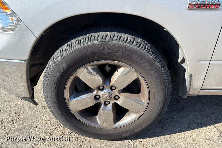 image for item DJ0933 2019 Dodge Ram 1500 Crew Cab pickup truck