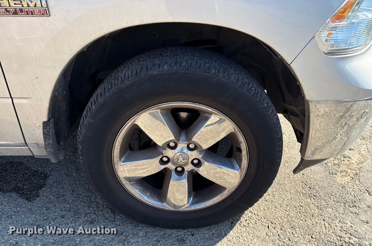 image for item DJ0933 2019 Dodge Ram 1500 Crew Cab pickup truck