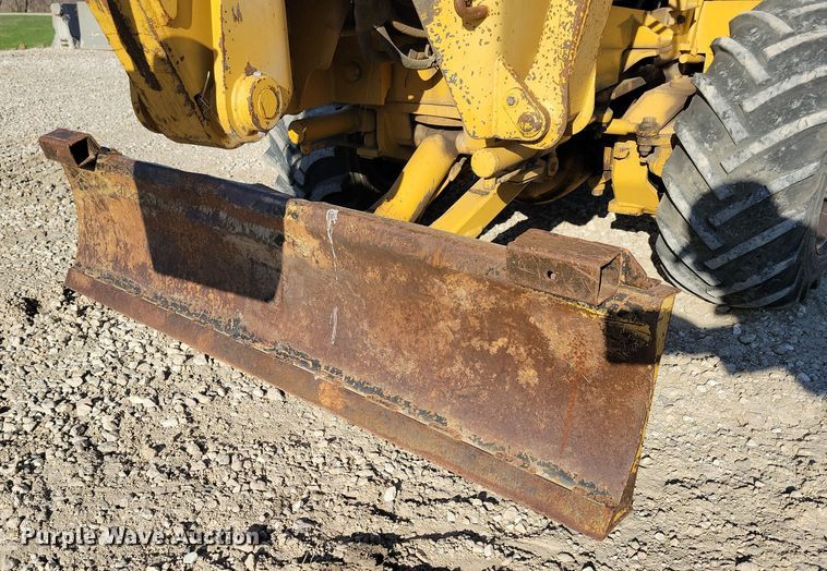 image for item DN3726 1989 Vermeer V-450 trencher
