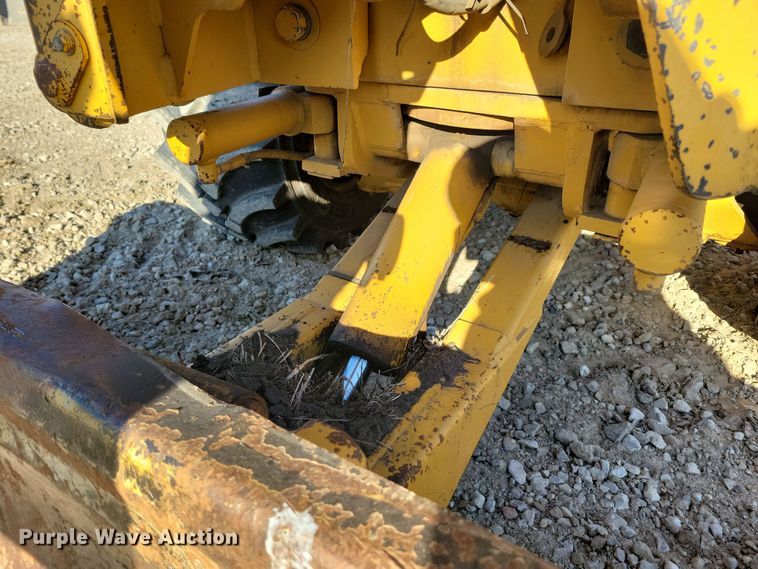 image for item DN3726 1989 Vermeer V-450 trencher