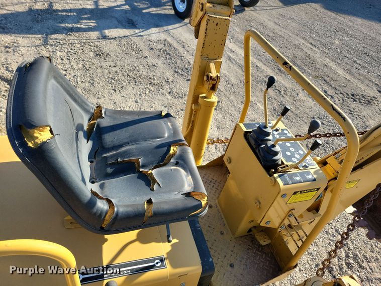 image for item DN3726 1989 Vermeer V-450 trencher