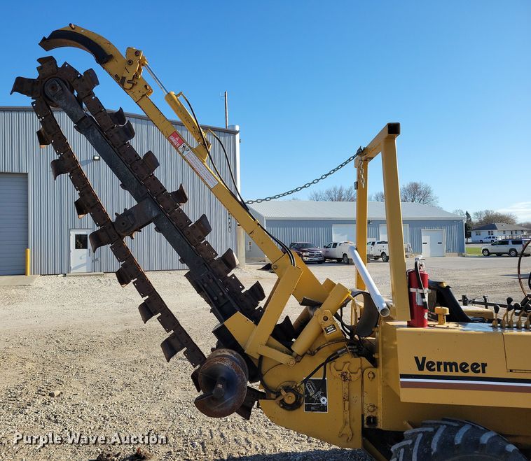 image for item DN3726 1989 Vermeer V-450 trencher